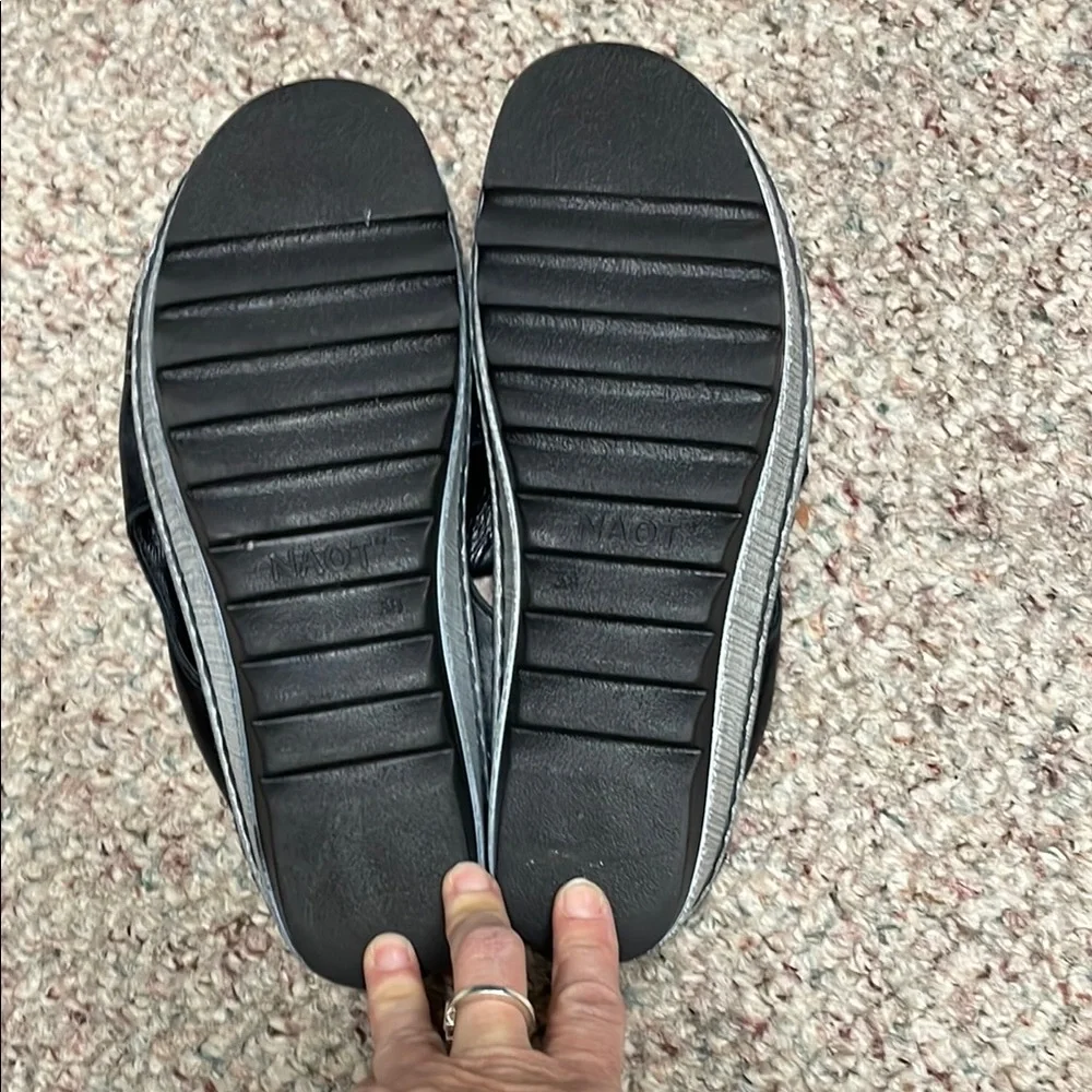 Naot Black Leather wedge Slide Sandals - Picture 9 of 10